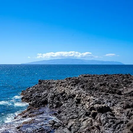 Apartamento One Bedroom Appartement With Sea View Furnished Balcony And Wifi At Santiago Del Teide 1 Km Away From The Beach *